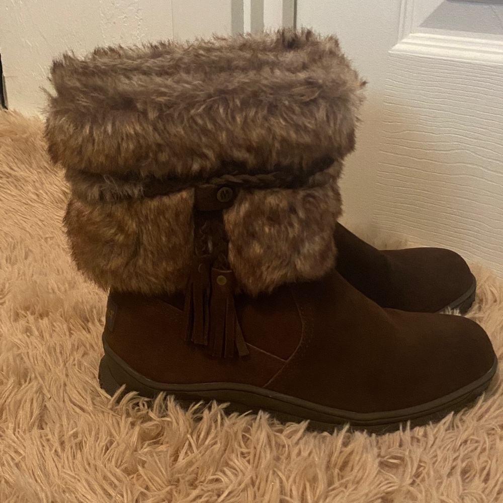 Minnetonka Brown Faux-Fur Cuff Winter Ankle Boots
